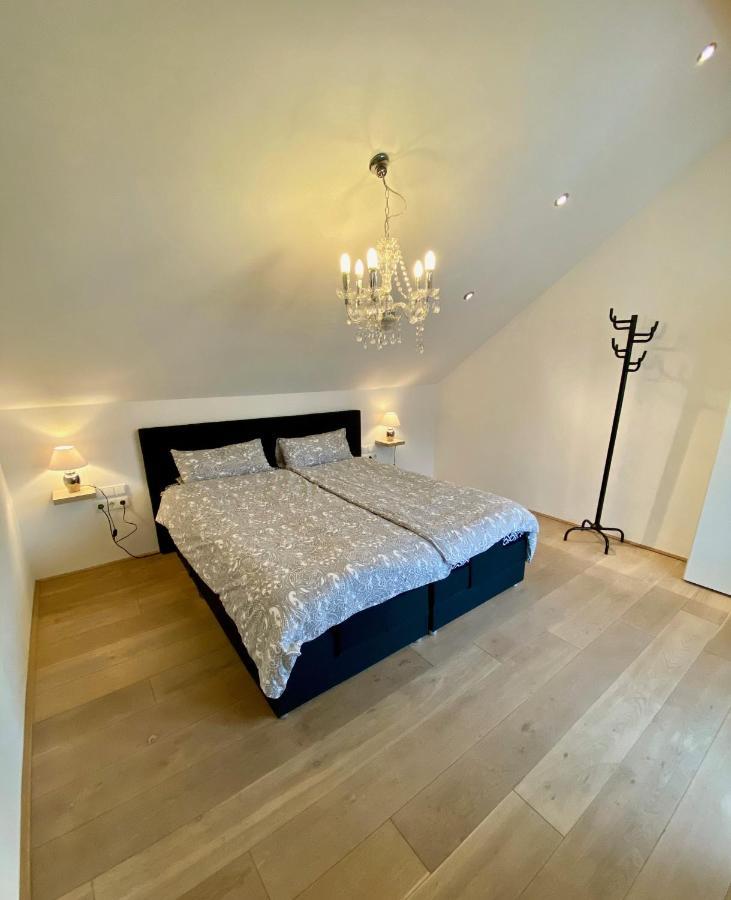 Апартаменти Luxurioeses Studio Im Zentrum, Balkon, Kamin, Klima Равенсбург Екстер'єр фото